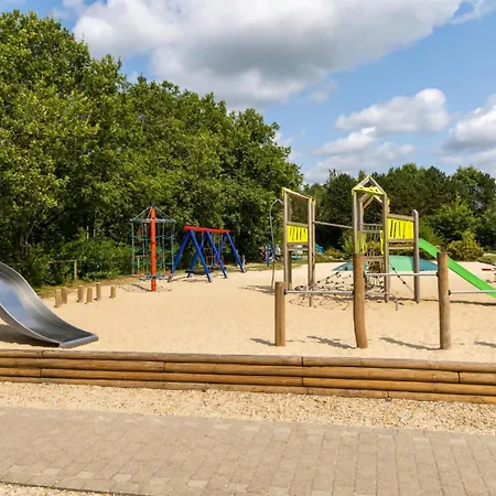 3 Bedroom Cozy In Prázdninový dům