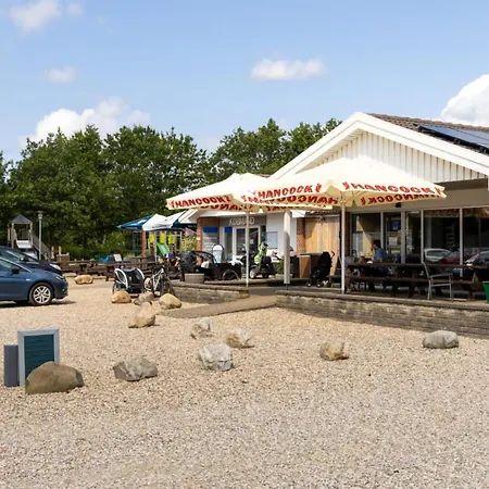 3 Bedroom Cozy In Prázdninový dům Oksbøl